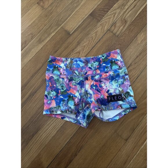 Fleo Women's Low Rise Micro Shorts Pink and Blue Floral Print Size X Small - Picture 1 of 4